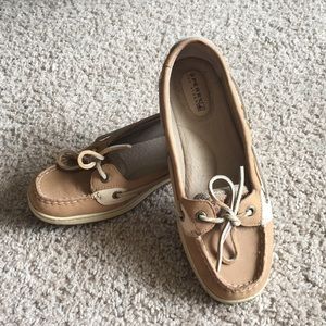 Boat shoes